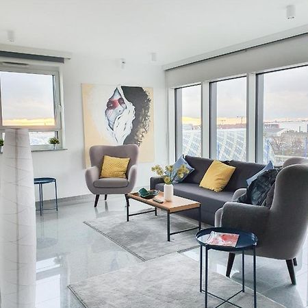 Capital Apartments - Towarowa พอซนาน ภายนอก รูปภาพ