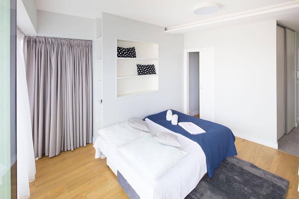 Capital Apartments - Towarowa พอซนาน ภายนอก รูปภาพ
