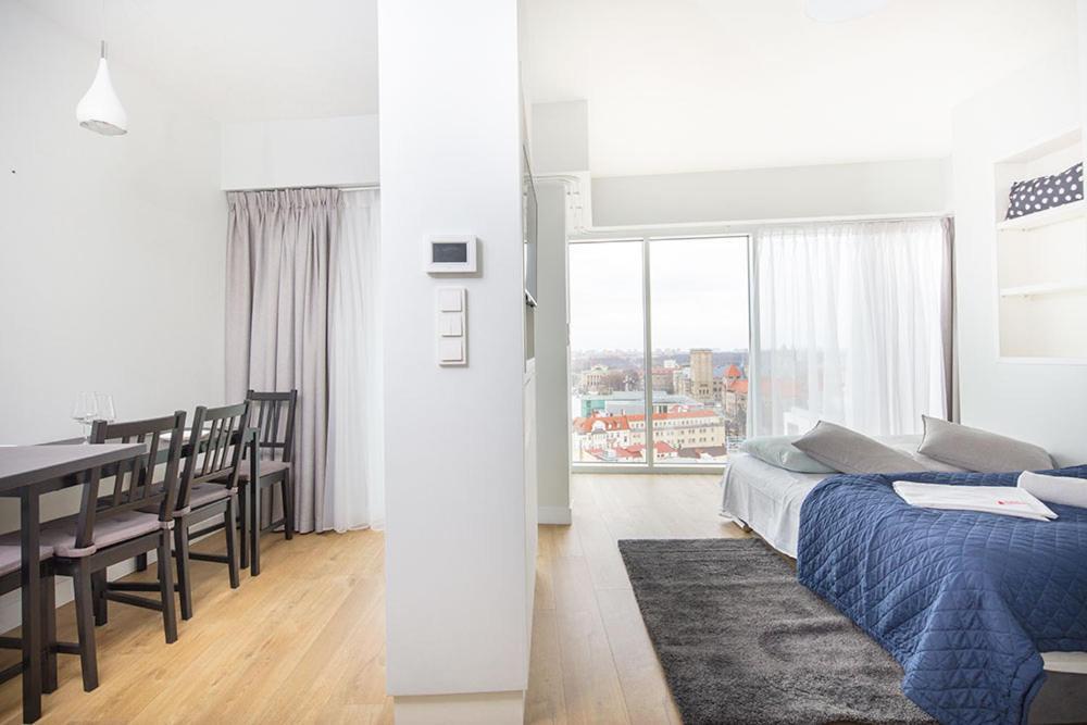 Capital Apartments - Towarowa พอซนาน ภายนอก รูปภาพ