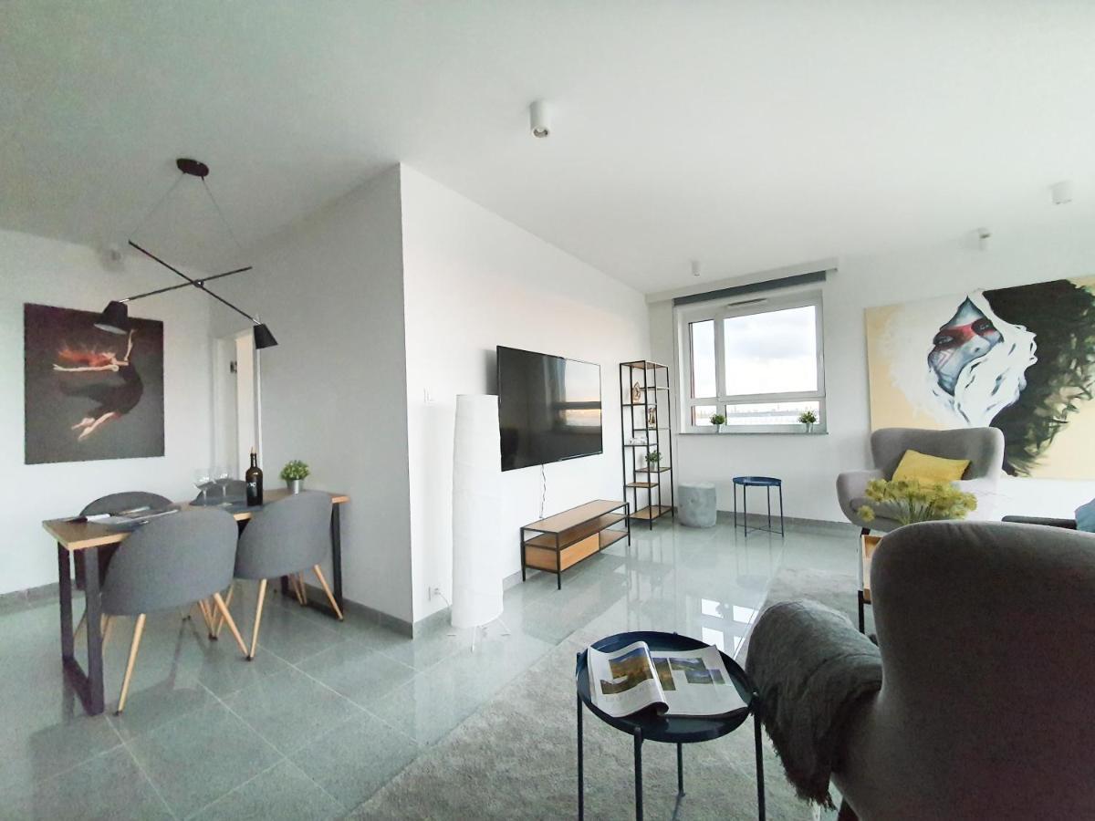 Capital Apartments - Towarowa พอซนาน ภายนอก รูปภาพ