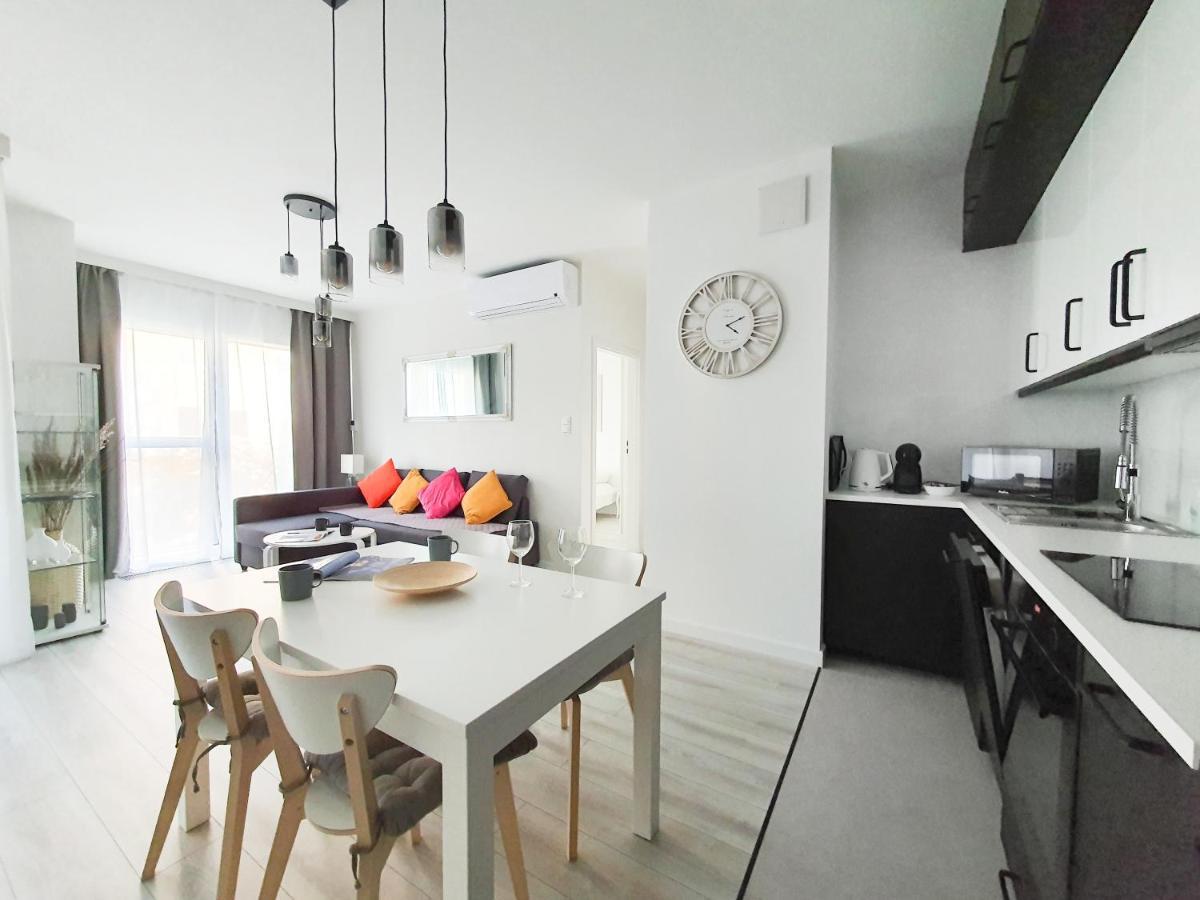 Capital Apartments - Towarowa พอซนาน ภายนอก รูปภาพ