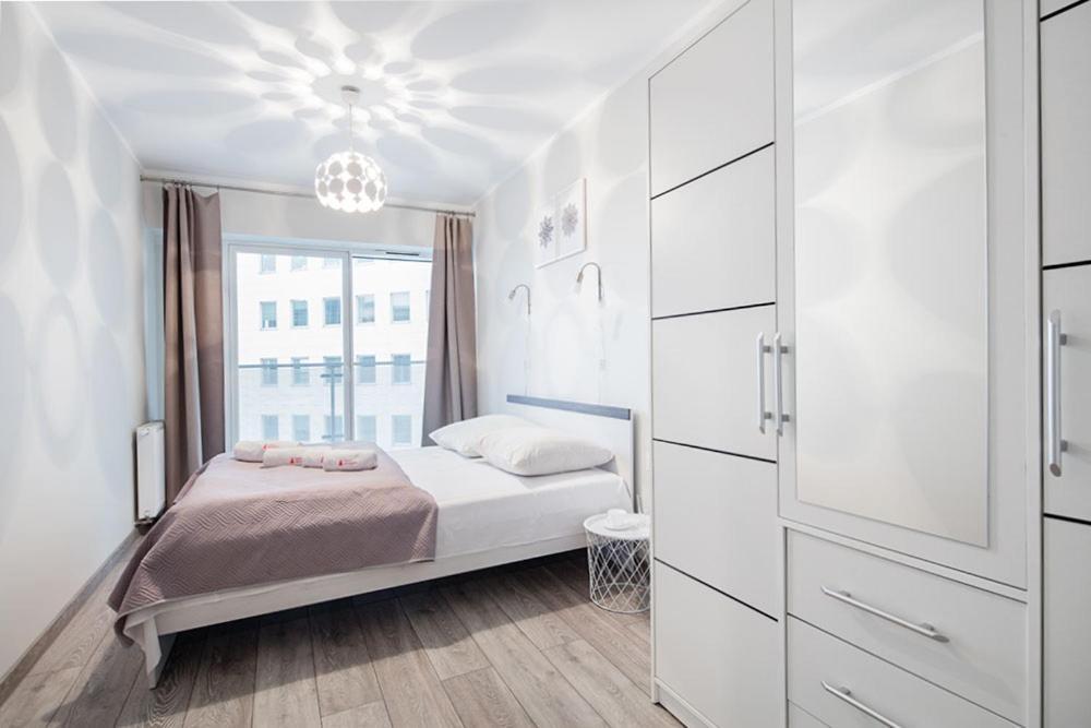 Capital Apartments - Towarowa พอซนาน ภายนอก รูปภาพ